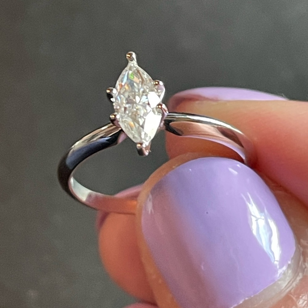 1 Carat Moissanite Engagement ring, Marquise cut, size 6.5